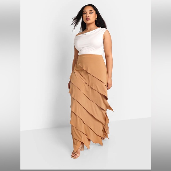 Rebdolls Dresses & Skirts - Rebdolls Tan Layered Maxi Skirt